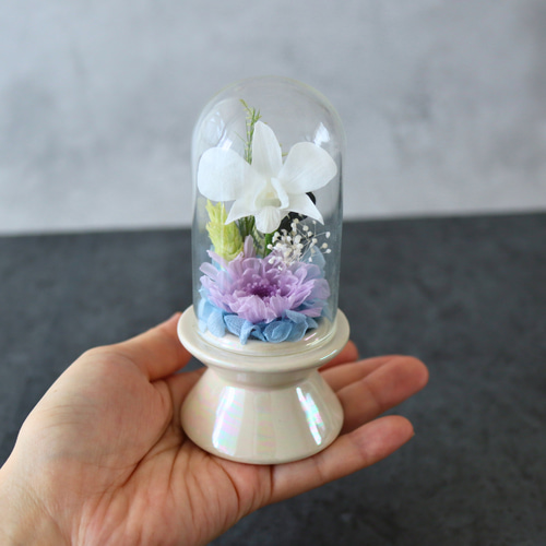 コンパクトなお仏壇にぴったりなプチサイズ感 ガラスドーム仏花(全3色