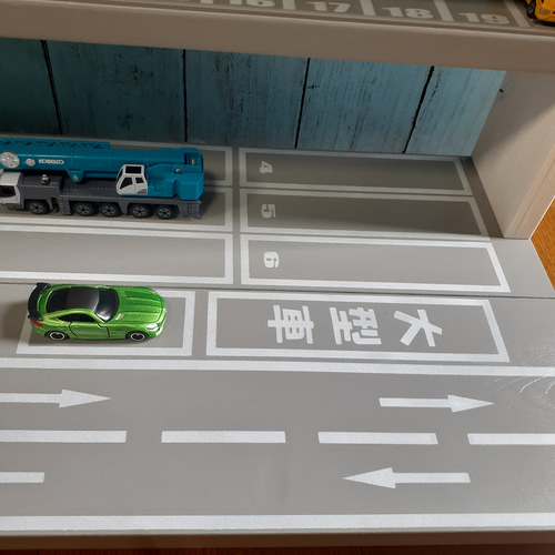 組み立て済みトロファスト専用6段トミカ収納棚110台ホット