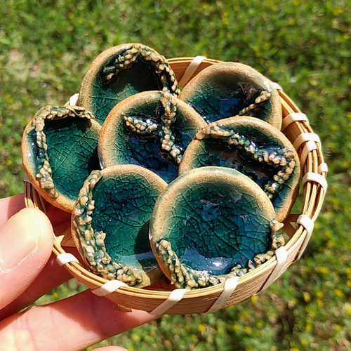 陶の箸置き【緑翠(りょくすい)の世界】 箸・箸置き 陶芸幸房 ふたつの