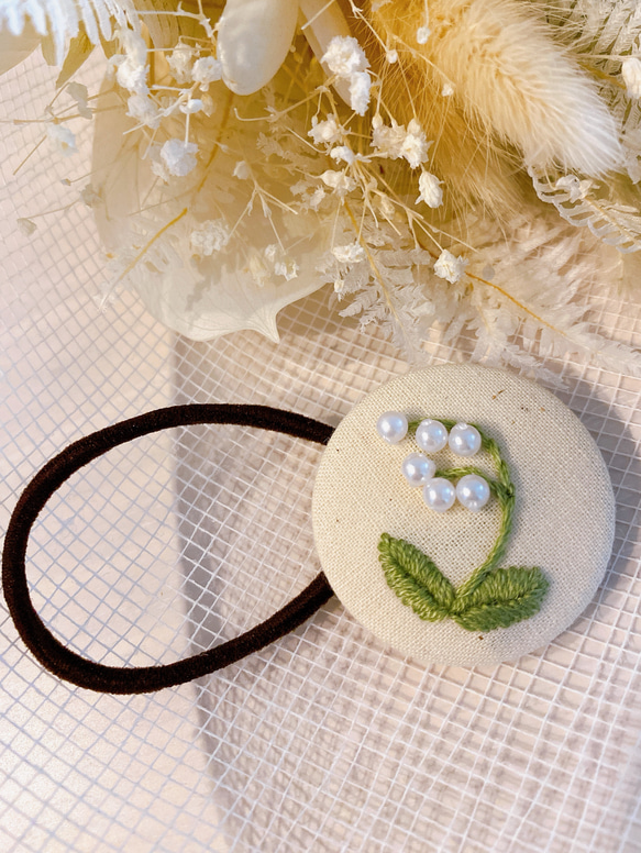 お花刺繍ヘアゴム すずらん くるみボタン ヘアゴム snoooom 通販 