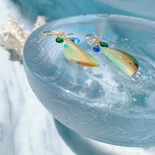 14kgfオパライズドウッドピアス