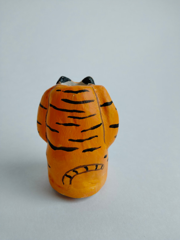 たかいたかい一輪挿し　ペン立て　歯ブラシ置き　トラ　アート　絵本　うちゅういちのたかいたかい 2枚目の画像