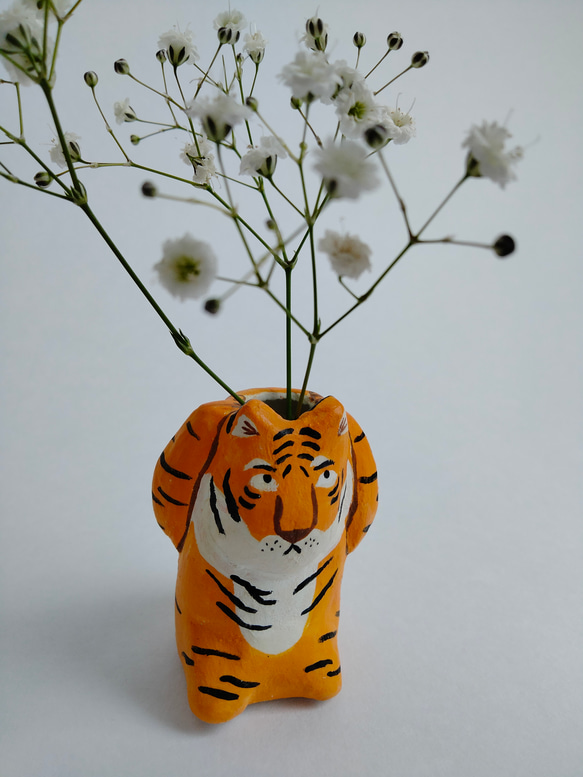 たかいたかい一輪挿し　ペン立て　歯ブラシ置き　トラ　アート　絵本　うちゅういちのたかいたかい 1枚目の画像