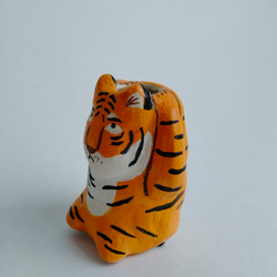 たかいたかい一輪挿し　ペン立て　歯ブラシ置き　トラ　アート　絵本　うちゅういちのたかいたかい 4枚目の画像