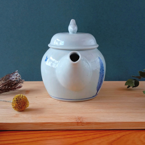 鳥のつまみがかわいい 雨降りに飛び立つ鳥 ポット ティーポット ポット