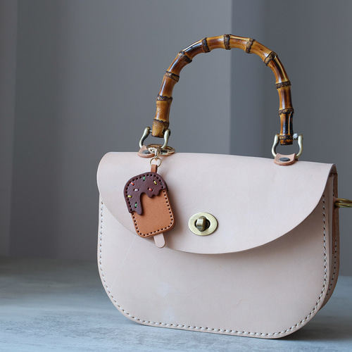 アイスキャンディー】美味しい 革のキーホルダー 本革レザーチャーム