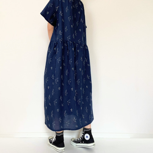 送料無料◎刺繍の小鳥柄＊ゆったり半袖ロングワンピース＊国産