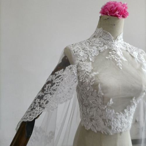 送料無料！くるみボタン ハイネック レースボレロトップス