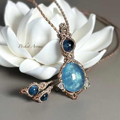 アクアマリン　マクラメ　ネックレス アクアマリン＆ヒマラヤ水晶 マクラメ編みネックレス | Purnima