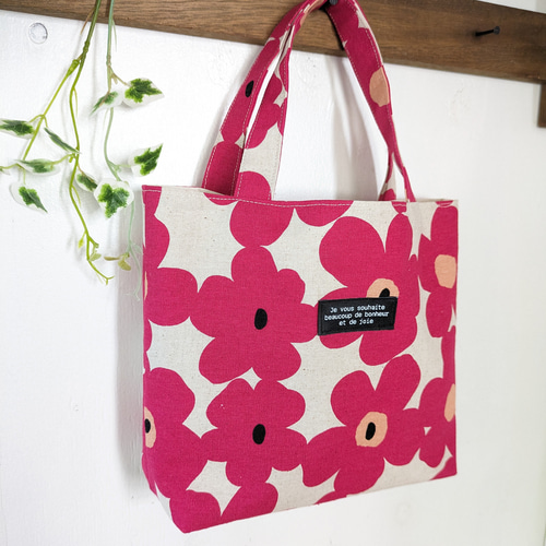 小さなトートバック お弁当バッグ ミニトートバック 北欧✕花柄レッド 