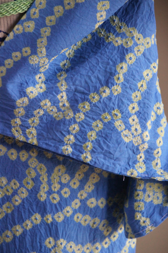 ◇現代 有松鳴海絞　浴衣◇【水色と新緑】珍しい涼し気なパターン柄が年齢を問わずおすすめ　裄71ｃｍトールサイズ木綿浴衣　 6枚目の画像