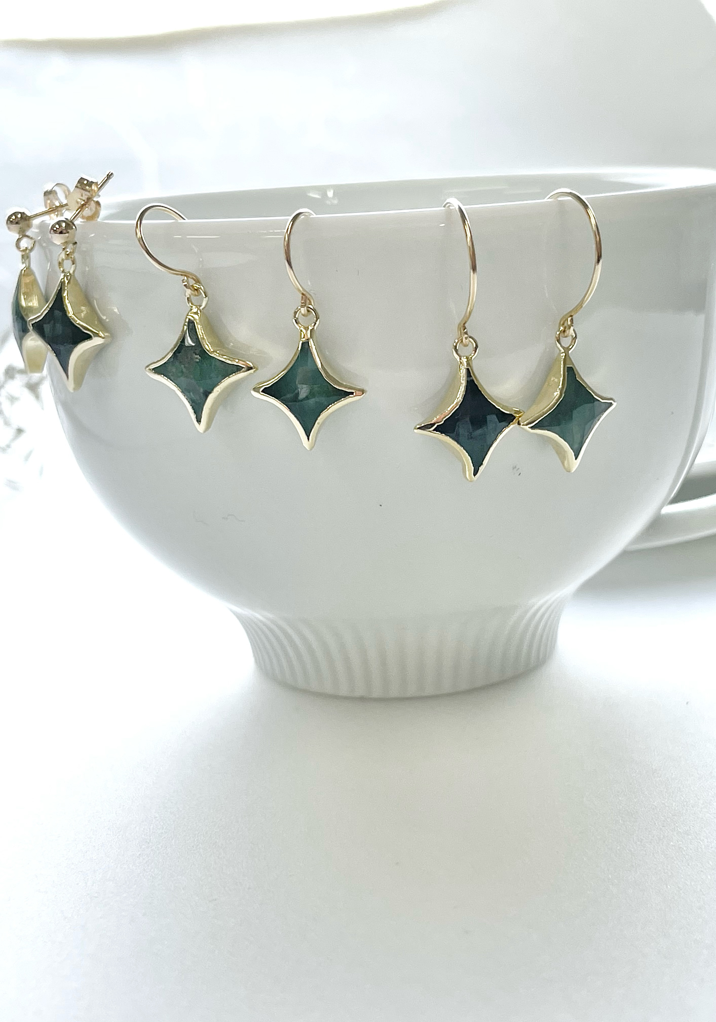 ピアス　選べる金具　５月誕生石　エメラルド　星　14ｋｇｆ　ギフト　グリーン　緑