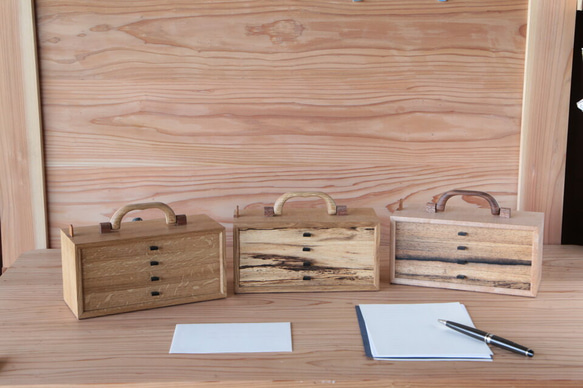 多段の筆箱・小引き出し・水楢 また 水楢 ミズナラ WDH