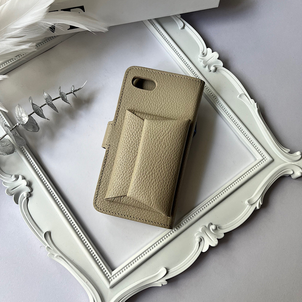 iPhoneケース♡手帳型　イニシャル加工 手帳型スマホケース greige 名入れ無料 イニシャルが入れられる