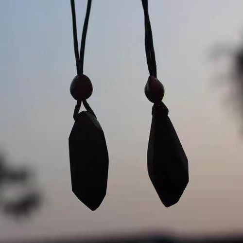 ハンドメイド 木のネックレス ペンダント 紫檀 手作り 誕生日 周年