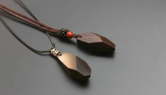 ハンドメイド 木のネックレス ペンダント 紫檀 手作り 誕生日 周年