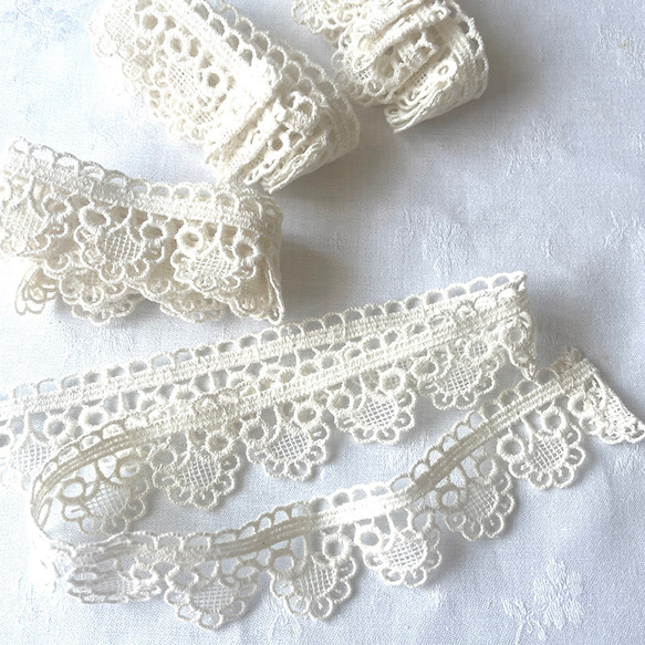 フランスアンティークローズブーケ柄ソーイングパニエ・レースクロス・布花・巻リボン フランスアンティークローズブーケ柄ソーイングパニエ・レースクロス