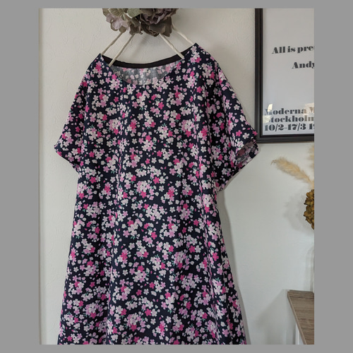 ♥桜柄のネイビーワンピース♥半袖 ワンピース lunaria♡ 通販