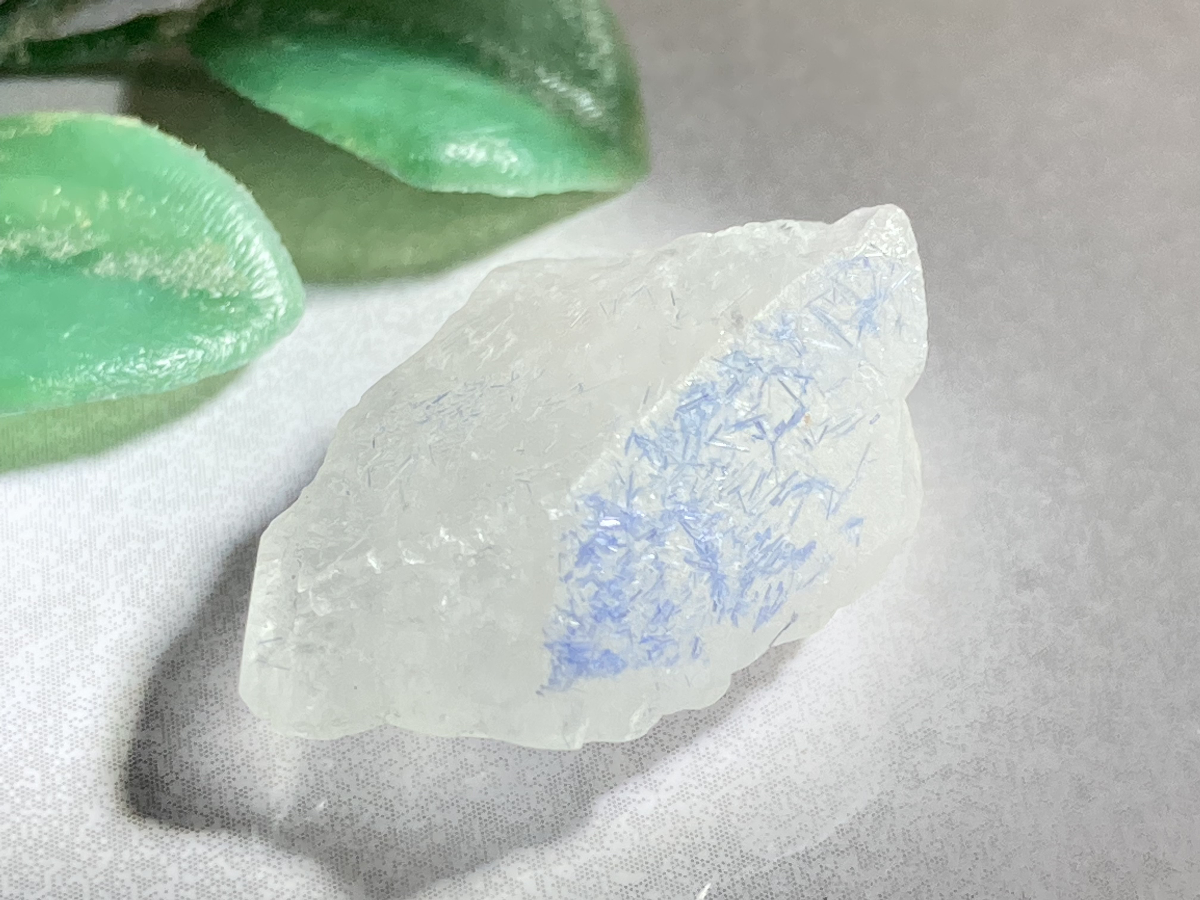 カテドラル✨デュモルチェライト　インクォーツ　原石　ラフストーン