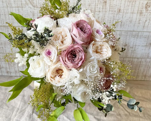 ウェディング】プリザーブドフラワーのクラッチブーケ&ブートニア