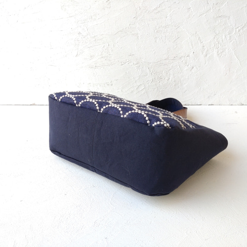 まーあーはー様 /タンバリンネイビー×アネモネ/ボストン型トート ミナペルホネンタンバリン[navy]とネイビーキャンバス トート