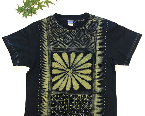 アフリカ・ジンバブエ製 ろうけつ染め布（140cm×200cm）紺色 M/アフリカから/ろうけつ染めTシャツ70 Tシャツ イェミィ 通販