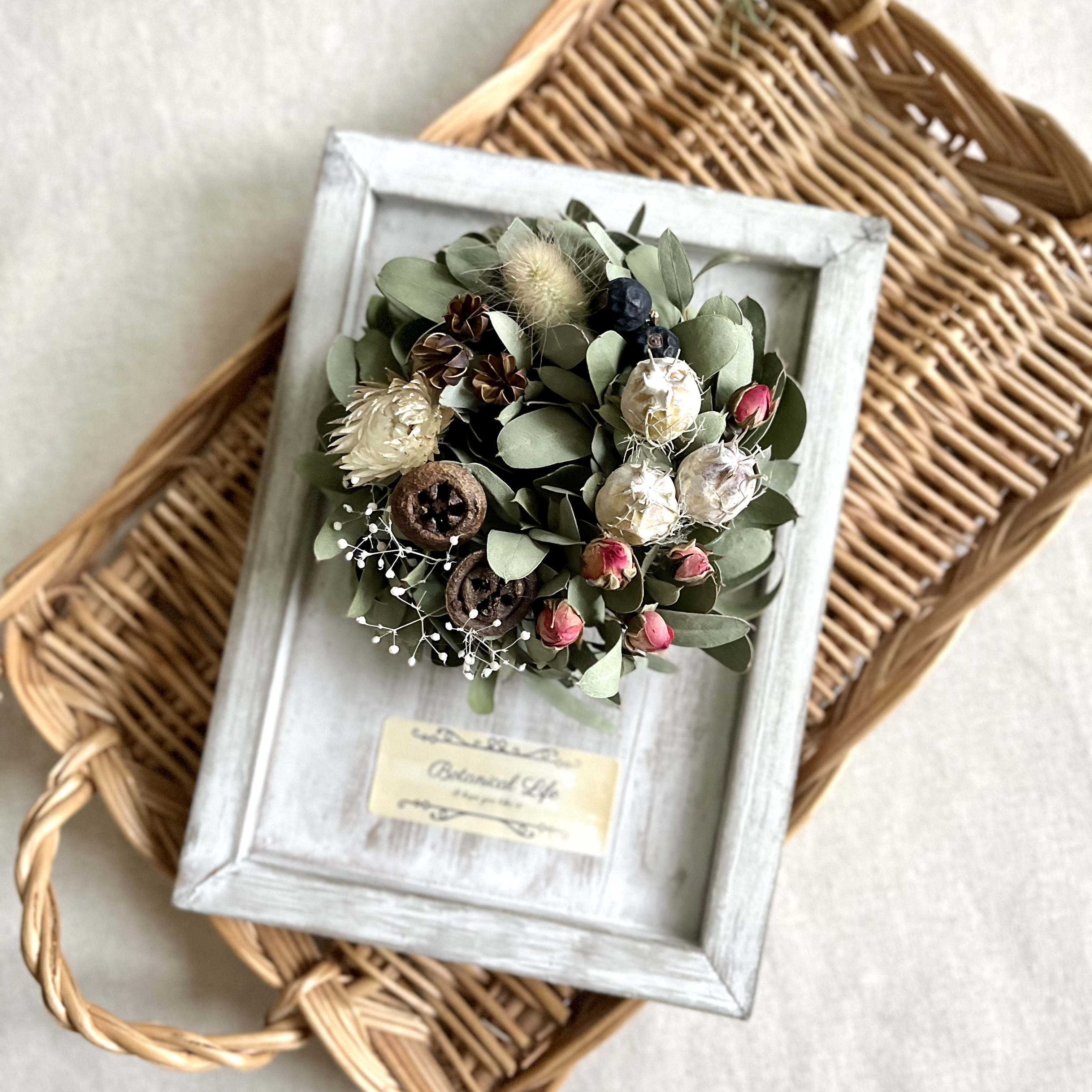 ユーカリとアネモネフラワーのラウンドリース ナチュラル 大きめ