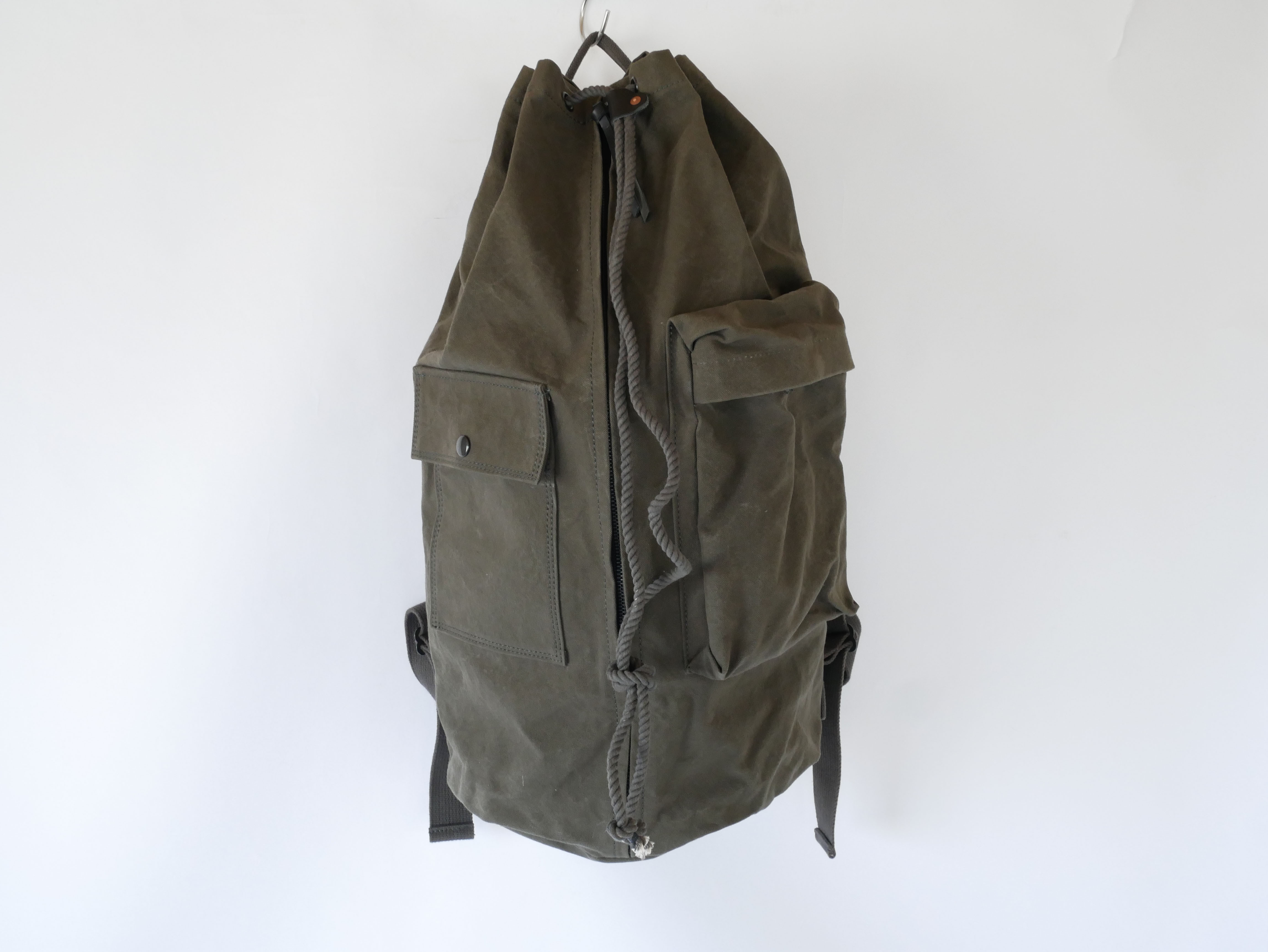 【ダッフルバッグ】バックパック　帆布キャンバス　オリーブ