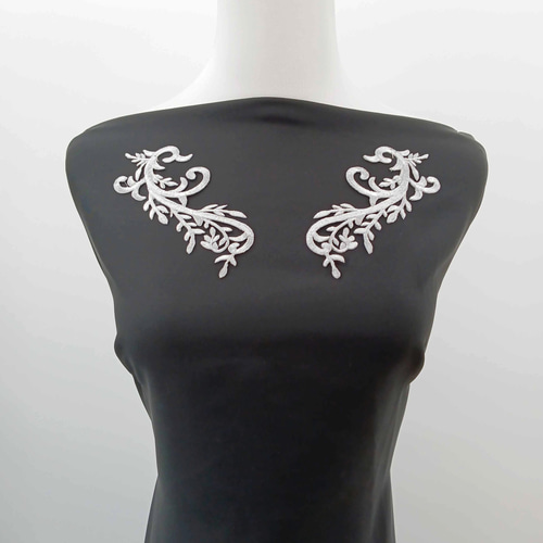 AZ402シルバー 2枚ペア アイロン接着 花柄モチーフレース 襟