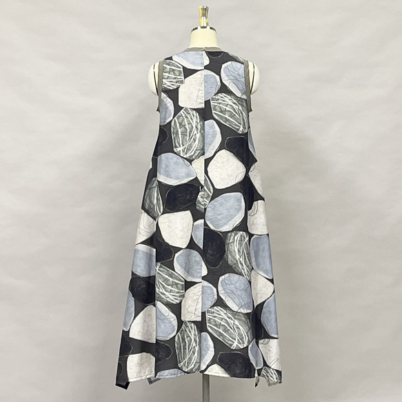 SALE 総柄プリント ノースリーブ ワンピース ロング丈 レディース Aライン Yoshi Yoshi ヨシヨシ Yoshi ヨシヨシ SALE ノースリーブ ワンピース ロング丈 レディース Aライン 送料無料 カラフル モノトーン サイズcm by pj 吉村ニット Bell