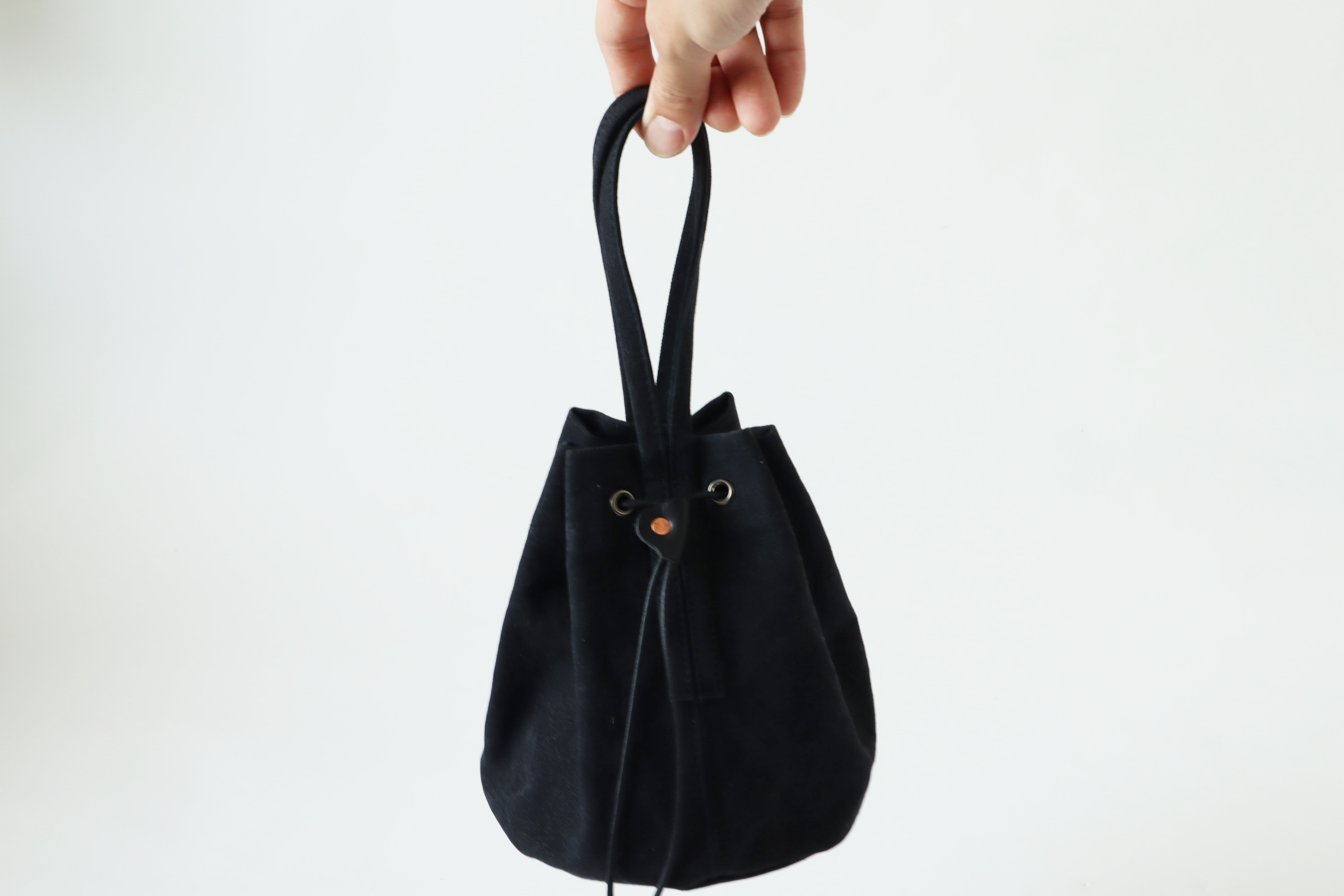 【ランタンバッグ】巾着バッグ　帆布キャンバス　クロ