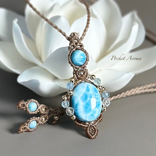 楽園』高品質ラリマーのマクラメペンダントネックレス ネックレス