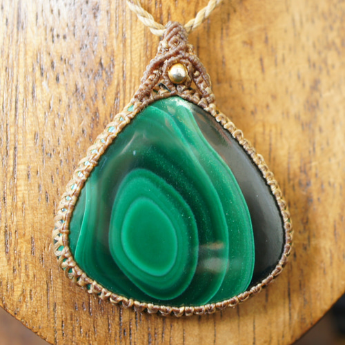 マクラメ編みマラカイトペンダントA ネックレス・ペンダント SaligRama