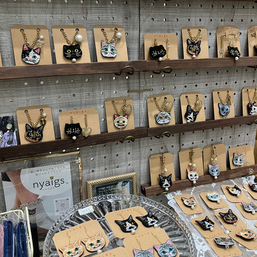 猫好きさん＆花好きさん必見★21/M nach CHAT ET FLEUR ピアス 猫さん刺繍とシズクビジューのピアスandイヤリング ♡ ピアス