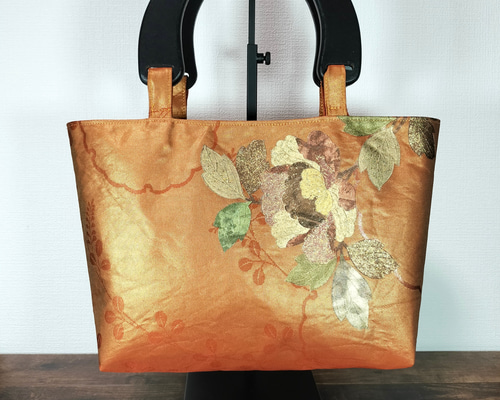 帯バッグリメイク　786番がま口3wayオレンジ花柄と蝶々の刺繍 30b62271a4b15a8c239698467ad8c4