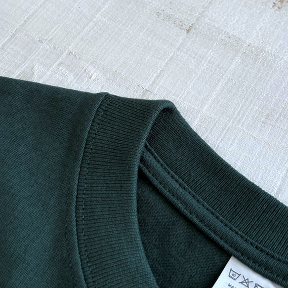 8GMいちご刺繍 Tシャツ（ダークグリーン）【在庫限り】 7枚目の画像