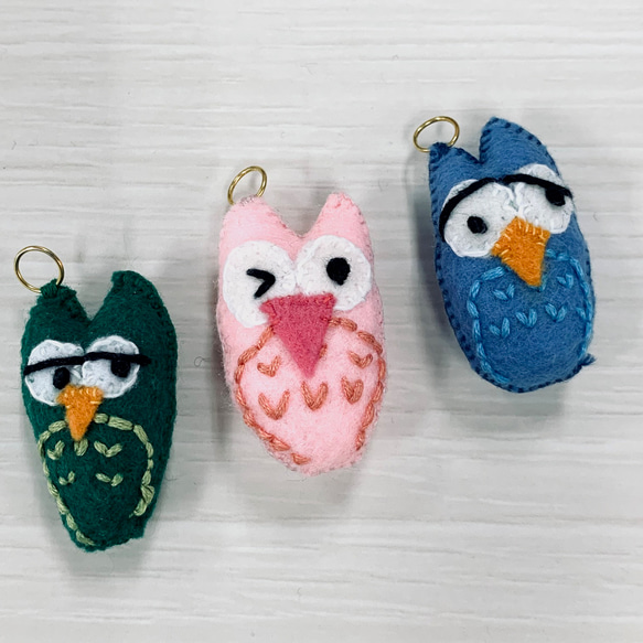 ハンドメイド】ちりめんフクロウ ストラップ はずかしく 10個⑦ ハンドメイド】ちりめんフクロウ ストラップ はずかしく 10個⑦