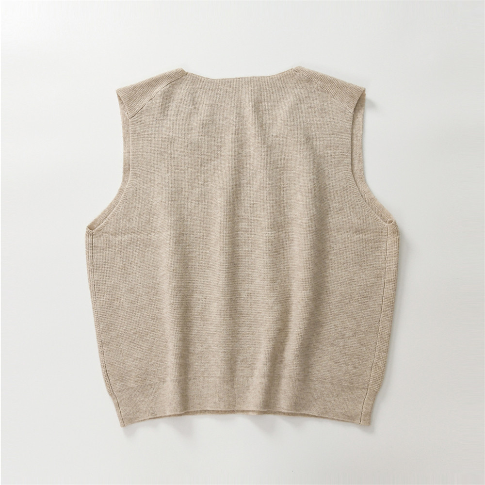 シンプルな秋冬レディース無地ニットベストトップス