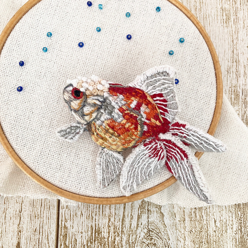 刺繍ブローチ ルーナ コンプリートBOX 受注製作 金魚 刺繍ブローチ ブローチ みこの店 通販 17721480