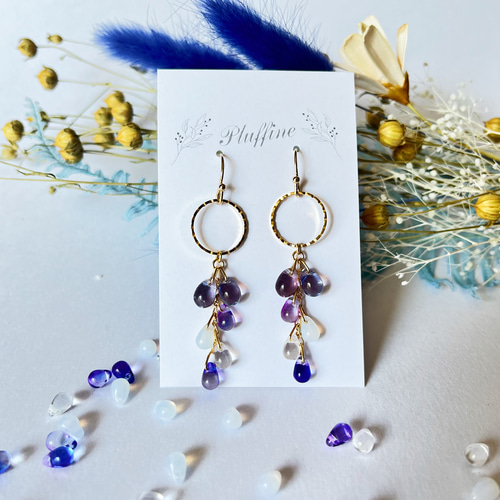 紫陽花カラーのきらきら揺れるピアス ※イヤリング変更可 ピアス 