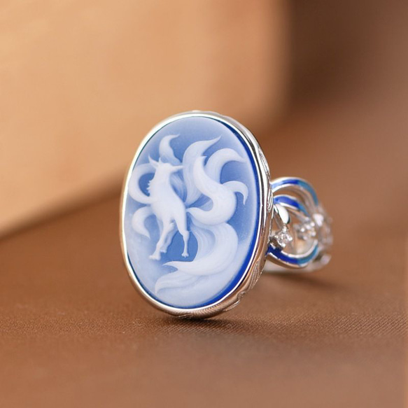 九尾の狐のリング - 日本の美意識と現代の洗練されたデザインが見事に