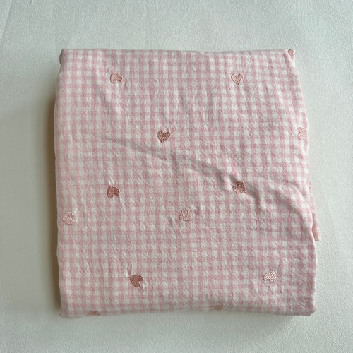 ヌビ 縦型ミニポーチ・スマホポーチ ハート刺繍♡ギンガムチェック柄 88ca164ce8a5da4170a3da803db187