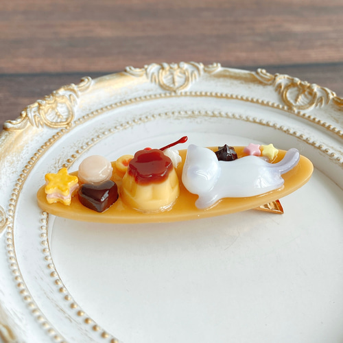 ぐでねこチャンとマカロン　ヘアクリップ ぐでねこチャンとマカロンヘアクリップ