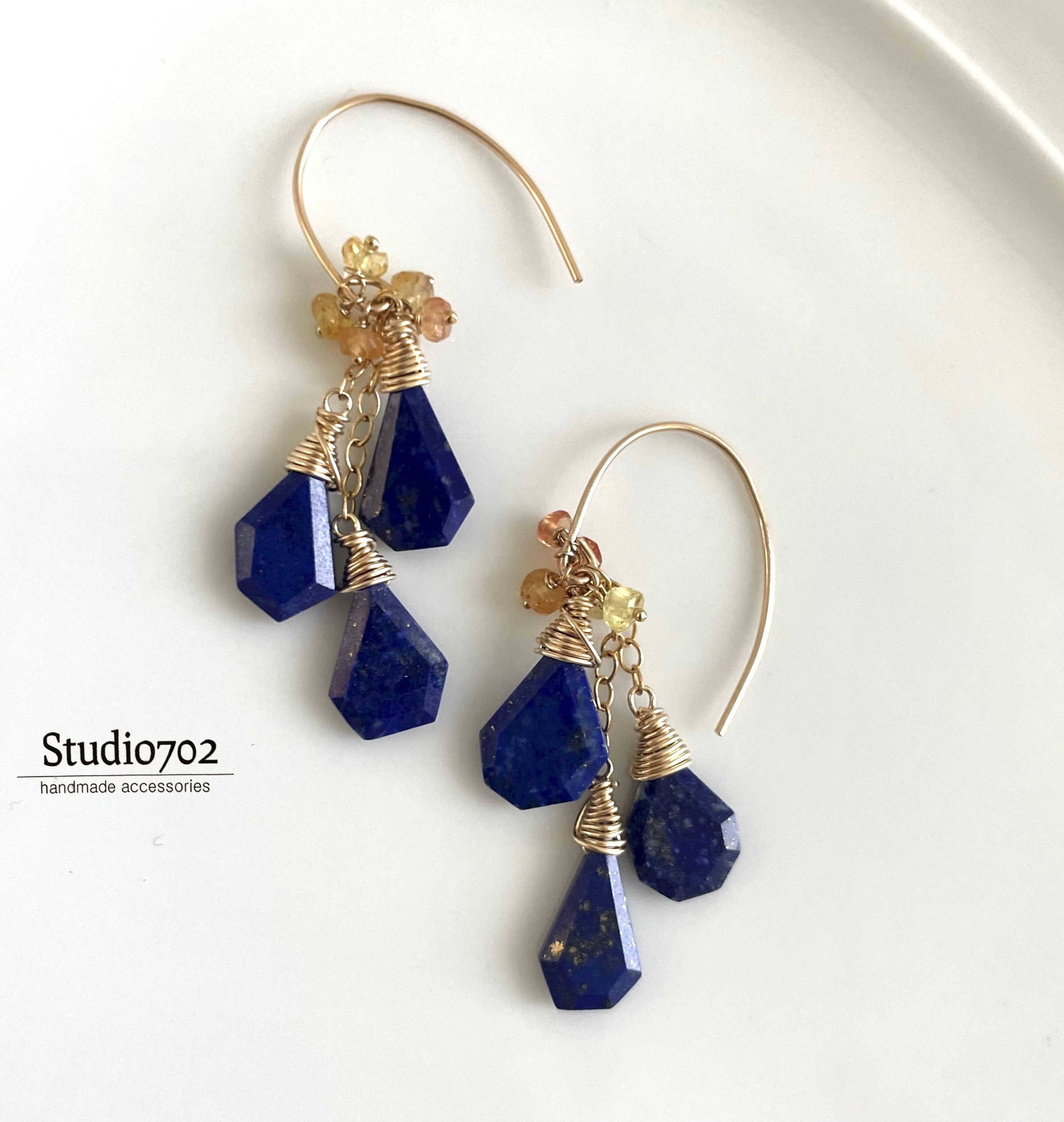 14kgf ラピスラズリとイエローオレンジサファイアのピアス