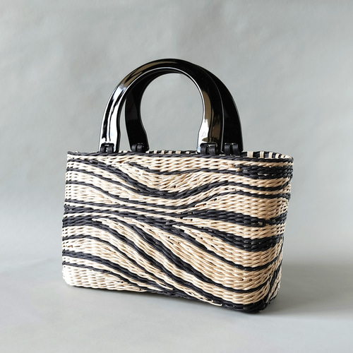 WOVEN ブラック かごバッグ タッセル付き かごバッグ（タッセル付）2405 | saraca de sarasa/サラサ