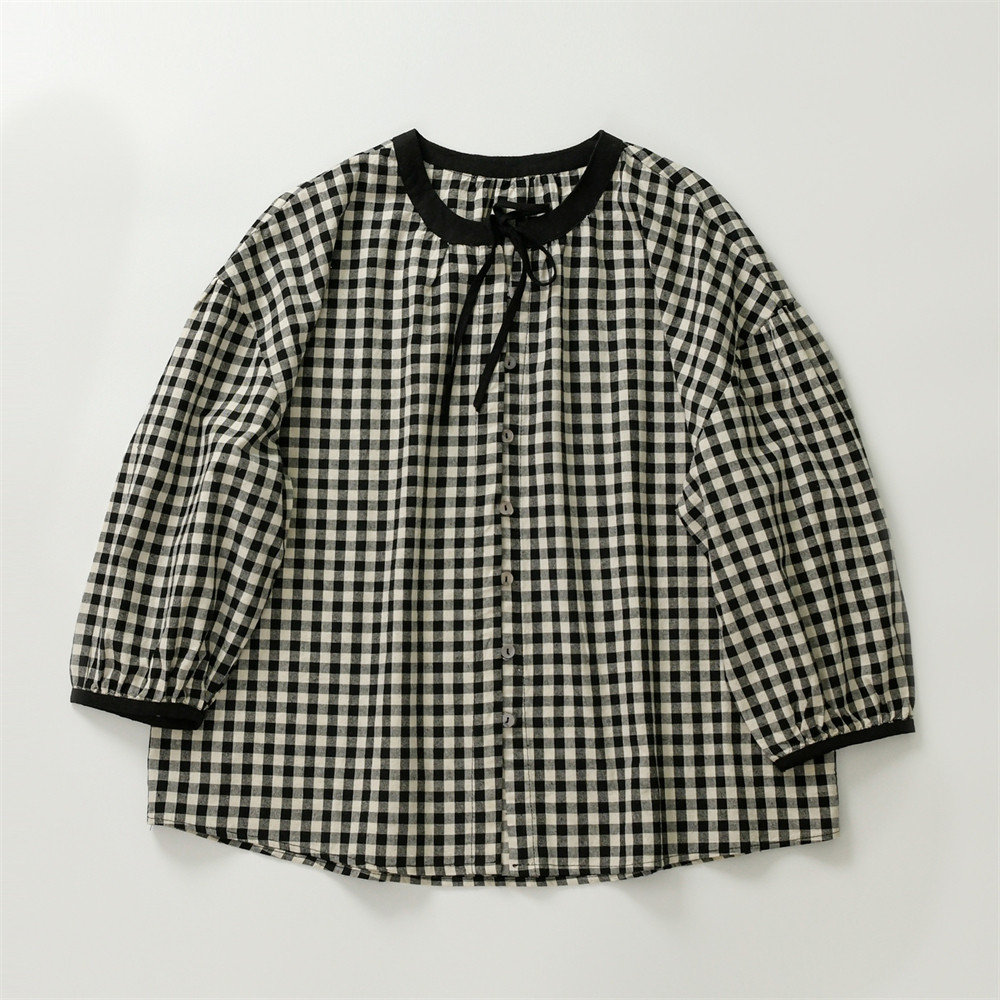 ゆったりカジュアルなレディースチェック柄シャツトップス