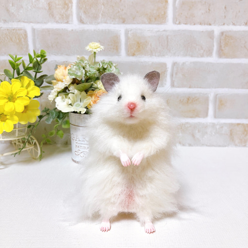 長毛ホワイト *ゴールデンハムスター* (羊毛フェルト) 羊毛フェルト