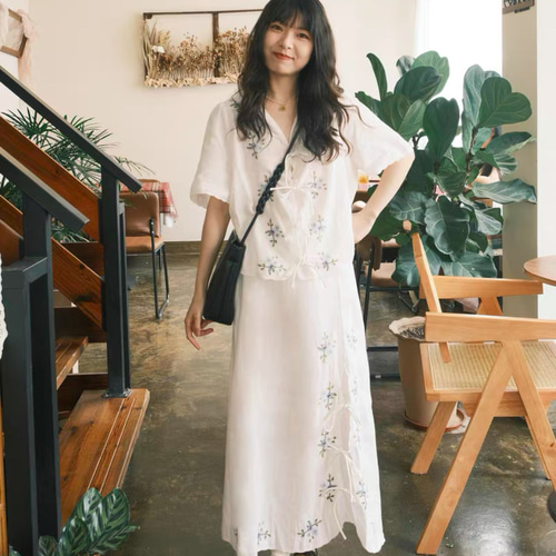 再販】美しい刺繍に心奪われる ピュアリネンのスカート リゾート