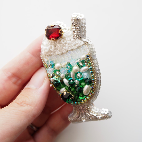 SALE】✳︎ クリームソーダ ✳︎ ビーズ 刺繍 ブローチ ブローチ
