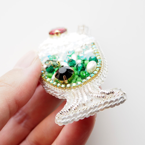 ビーズ刺繍 ブローチ 【 クリームソーダ 】 - Bouquet de
